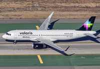 VOLARIS_A320_N521VL_LAX_1117_JP_small.jpg