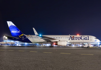 AEROGAL_757-200_HC-CIY_JFK_0410A_JP_small.jpg