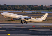 AIRBELGIUM_A340-300_OO-ABE_JFK_0919_JP_small.jpg