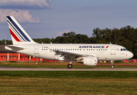 AIRFRANCE_A318_F-GUGG_FRA_0910N_JP_small1.jpg