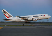 AIRFRANCE_A380_F-HPJG_JFK_0713S_JP_small.jpg