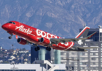 ALASKAHORIZON_E175_N661QX_LAX_0226W_JP_small1.jpg