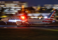 AMERICAN_737-8_N308TB_MIA_1125_jP_small.jpg