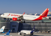 AVIANCA_A320_HK-5273_MIA_0126_JP_small.jpg