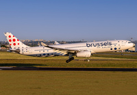 BRUSSELSIAIRLINES_A330-300_OO-SFH_BRU_0623_JP_smal1jpg.jpg