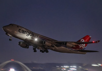 CARGOLUX_747-400F_LX-RCV_LAX_11123_JP_small.jpg