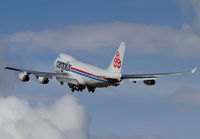 CARGOLUX_747-400F_LX-SCV_UIO_0211H_JP_small.jpg