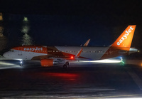 EASYJET_A320_G-EZOK_CFU_0924_JP_small.jpg