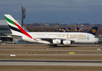 EMIRATES_A380_A6-EDH_MUC_0214H_JP_small.jpg