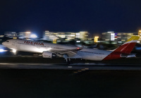 IBERIA_A330-300_EC-LZX_MIA_0125_JP_small.jpg
