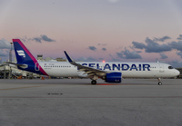 ICELANDAIR_A321NEO_TF-IAA_MIA_1125_12_jP_small.jpg