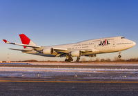 JAL_747-400_JA8076_JFK_0209B_JP_small.jpg