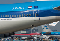KLM_747-400_PH-BFG_AMS_0802_JP_dsmall.jpg