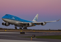 KLM_747-400_PH-BFG_JFK_0915_2_JP_small.jpg