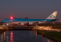 KLM_747-400_PH-BFV_AMS_1118_JP_small.jpg