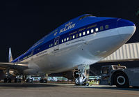 KLM_747-400_PH-BFY_JFK_06_04C_JP_small1.jpg