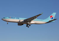 KOREAN_A330-200_HL8227_LAX_1112_JP_small.jpg