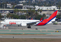 LYNX_737-8MAX_C-____LAX_1123_JP_small.jpg