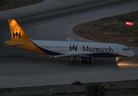 MONARCH_A320_G-ZBAT_RHO_0817_9_JP_small.jpg