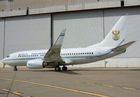 SOUTHAFRICAN-AIRFORCE_737-700_JFK_0909b.jpg