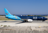 TUI_737-800_D-ABKM_RHO_0824_1_JP_small~0.jpg